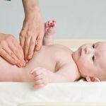 3 Penyebab dan 6 Cara Ampuh Mengatasi Perut Kembung Pada Bayi