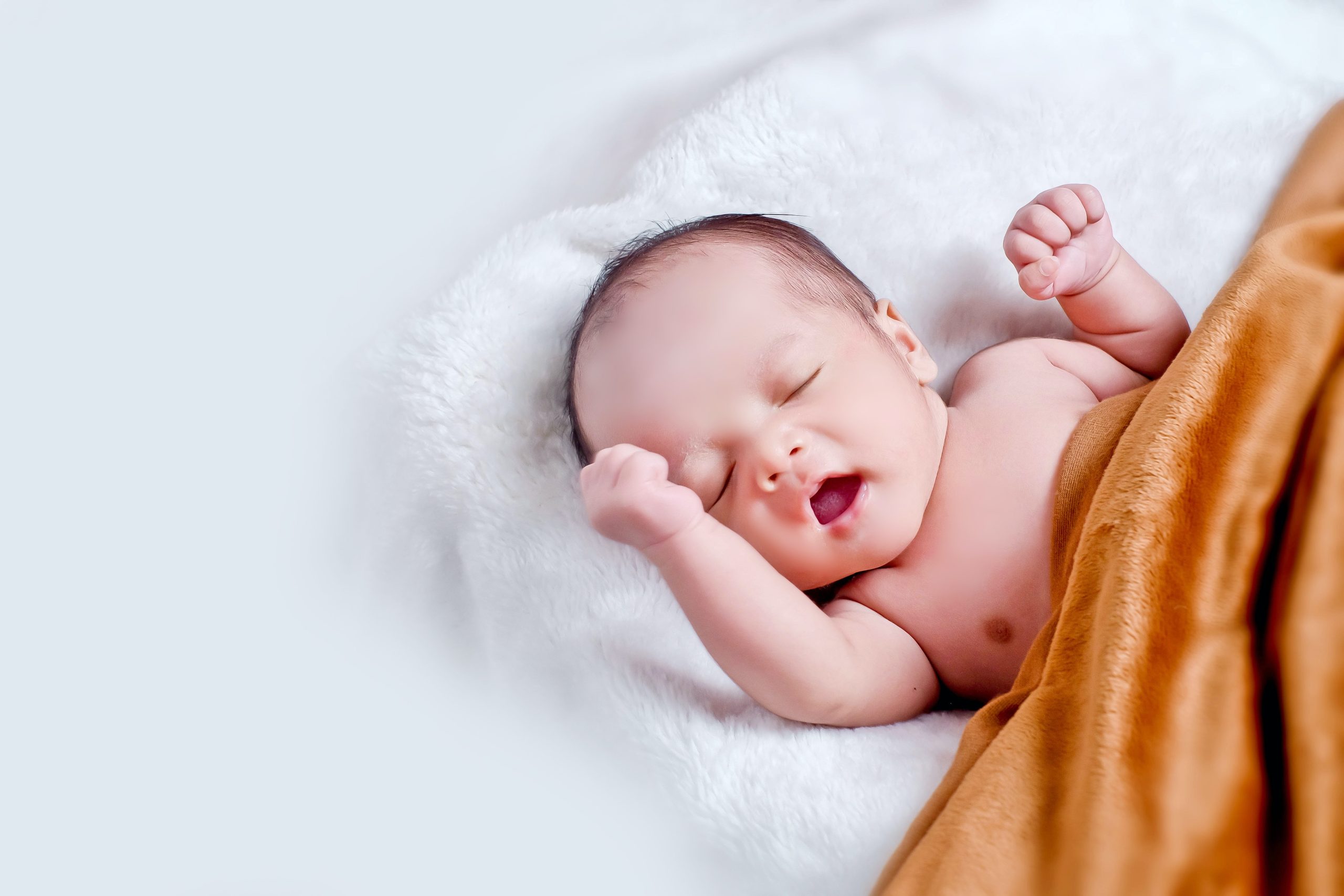 Cara Mudah Menghilangkan Buras pada Wajah Bayi